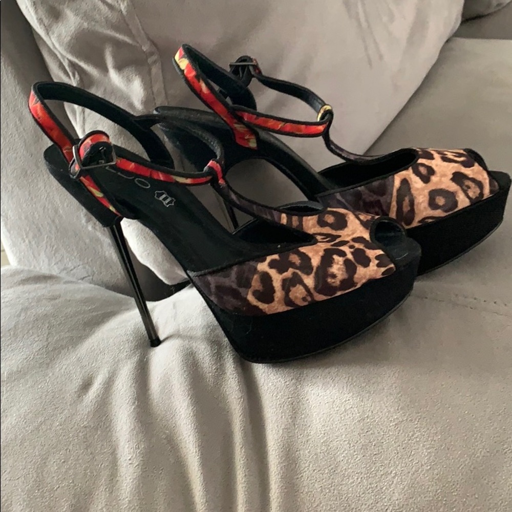 Aldo Black leopard print heels